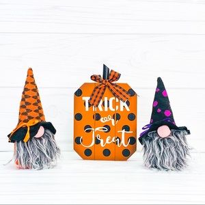 Mini Witch Halloween Gnomes and sign #f1